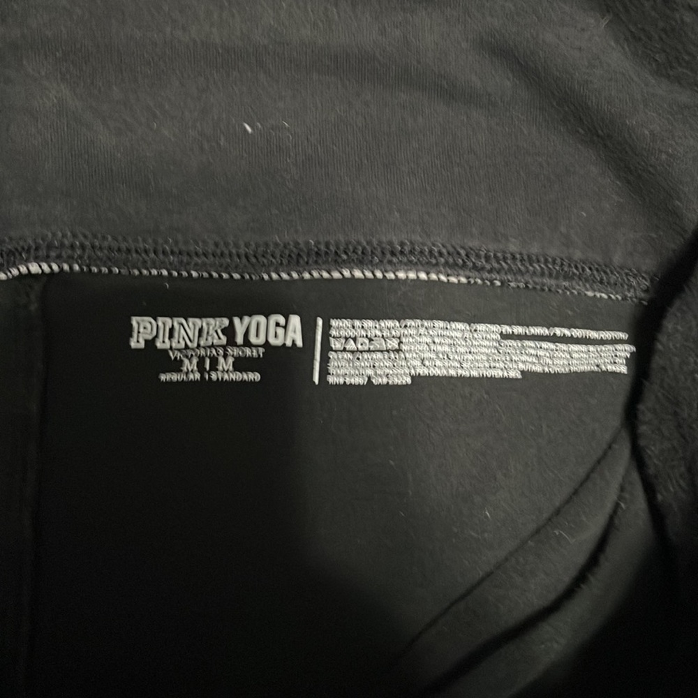 Pink yoga pants - Picture 3 of 6